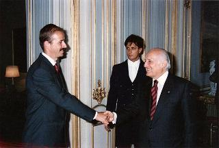 Incontro con una delegazione del Club Alpino Italiano in occasione del centenario d'inaugurazione del rifugio più alto d'Europa