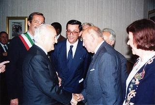 Intervento del Presidente della Repubblica Scalfaro, in forma privata, a Boves (Cuneo), per il 50° anniversario dell'eccidio.