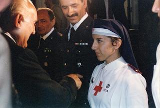 Gen. Bruno Loi, comandante della Brigata paracadutisti "Folgore", già comandante del contingente italiano in Somalia "Ibis 2", e rappresentanza di paracadutisti