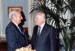 Gianni Rocca, vice direttore de "La Repubblica", per presentare il libro Avanti Savoia!