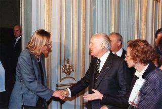 Il Presidente della Repubblica Oscar Luigi Scalfaro incontra l'on. Emma Bonino con una delegazione di firmatari dell'appello internazionale per l'istituzione del Tribunale internazionale per i crimini nella ex Jugoslavia