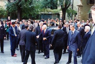 Visita del Presidente Scalfaro in occasione degli interventi, in forma privata, a Modena per la cerimonia dedicata al "Memorial S. Giulia - Sculture per la Resistenza" di Monchio di Palagano ed a Carpi per la celebrazione del 50° anniversario dell'inizio delle deportazioni politiche e razziali