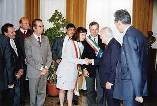 Visita del Presidente Scalfaro in occasione degli interventi, in forma privata, a Modena per la cerimonia dedicata al "Memorial S. Giulia - Sculture per la Resistenza" di Monchio di Palagano ed a Carpi per la celebrazione del 50° anniversario dell'inizio delle deportazioni politiche e razziali