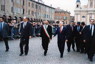 Visita del Presidente Scalfaro in occasione degli interventi, in forma privata, a Modena per la cerimonia dedicata al "Memorial S. Giulia - Sculture per la Resistenza" di Monchio di Palagano ed a Carpi per la celebrazione del 50° anniversario dell'inizio delle deportazioni politiche e razziali