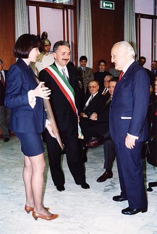 Visita del Presidente Scalfaro in occasione degli interventi, in forma privata, a Modena per la cerimonia dedicata al "Memorial S. Giulia - Sculture per la Resistenza" di Monchio di Palagano ed a Carpi per la celebrazione del 50° anniversario dell'inizio delle deportazioni politiche e razziali