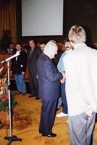 Visita del Presidente Scalfaro in occasione degli interventi, in forma privata, a Modena per la cerimonia dedicata al "Memorial S. Giulia - Sculture per la Resistenza" di Monchio di Palagano ed a Carpi per la celebrazione del 50° anniversario dell'inizio delle deportazioni politiche e razziali
