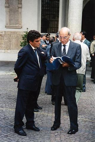Visita del Presidente Scalfaro in occasione degli interventi, in forma privata, a Modena per la cerimonia dedicata al "Memorial S. Giulia - Sculture per la Resistenza" di Monchio di Palagano ed a Carpi per la celebrazione del 50° anniversario dell'inizio delle deportazioni politiche e razziali