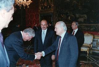 Rag. William Santorelli, presidente del Consiglio nazionale dei ragionieri e periti commerciali, con i componenti il Consiglio nazionale della categoria