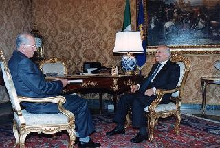 Il Presidente della Repubblica Oscar Luigi Scalfaro riceve in  udienza Salvatore Cianci, procuratore generale della Repubblica presso la Corte d'appello di Catanzaro, per presentare il libro "Il giudice oltre la sentenza"