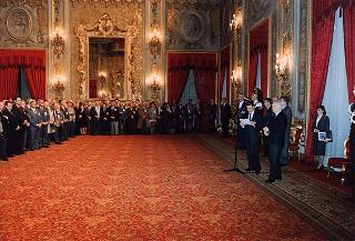 Il Presidente della Repubblica Oscar Luigi Scalfaro riceve Pietro Mercandelli, presidente dell'Associazione nazionale mutilati e invalidi del lavoro, con una delegazione dell'ANMIL, in occasione del 50° anniversario