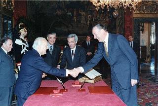 Giuramento del nuovo ministro delle Risorse agricole, alimentari e forestali Alfredo Diana