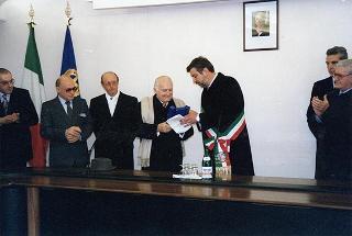 Visita del Presidente della Repubblica a: Talmassons (UD) per le celebrazioni del centenario della morte di Pacifico Valussi; Maniago (PN), per la commemorazione del ten. MOVM Aldo Maria Scalise; Recco (GE), per la consegna della Medaglia d'oro al merito civile al gonfalone della città