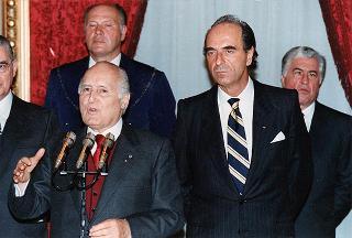 Mario Pescante, presidente del CONI, con gli atleti e i dirigenti insigniti di medaglie d'oro al valore atletico e Stelle d'oro al merito sportivo