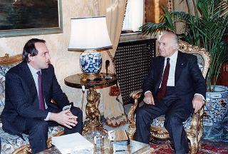 Il Presidente della Repubblica Oscar Luigi Scalfaro con Luigi Abete, presidente della Confindustria
