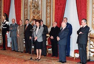 Il Presidente della Repubblica Oscar Luigi Scalfaro riceve la visita dell'on. Rosa Russo Jervolino, ministro della pubblica istruzione, con i promotori, la giuria ed i vincitori del 43° Premio "Livio Tempesta"