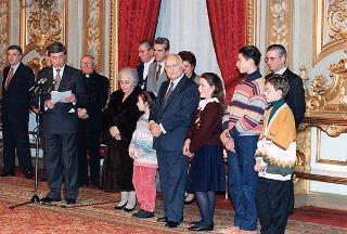 Il Presidente della Repubblica Oscar Luigi Scalfaro riceve la visita dell'on. Rosa Russo Jervolino, ministro della pubblica istruzione, con i promotori, la giuria ed i vincitori del 43° Premio "Livio Tempesta"