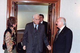 Il Presidente della Repubblica Oscar Luigi Scalfaro con il Sen. Francesco Cossiga