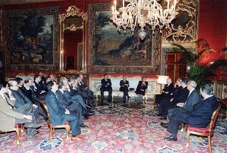 Il Presidente della Repubblica Oscar Luigi Scalfaro riceve l'on. Maria Eletta Martini, con una delegazione di firmatari della "Carta 1993"