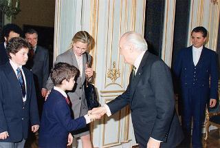 Il Presidente della Repubblica Oscar Luigi Scalfaro riceve il Maestro Giuseppe Sinopoli, con la famiglia