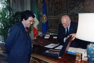 Incontro del Presidente della Repubblica Oscar Luigi Scalfaro con l'on. Enzo Bianco, sindaco di Catania
