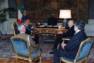 Il Presidente della Repubblica Oscar Luigi Scalfaro riceve in udienza il Generale Domenico Pisani, nuovo Comandante della 2^ divisione Carabineri Podgora