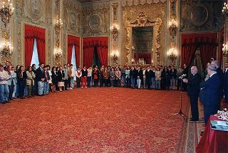 Il Presidente della Repubblica Oscar Luigi Scalfaro riceve in udienza Padre Antonio Soldà, rettore dell'Istituto Santa Maria di Verbania Pallanza, con delegazione di studenti