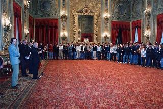 Il Presidente della Repubblica Oscar Luigi Scalfaro riceve in udienza Padre Antonio Soldà, rettore dell'Istituto Santa Maria di Verbania Pallanza, con delegazione di studenti