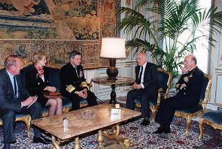Il Presidente della Repubblica Oscar Luigi Scalfaro riceve l'Ammiraglio Jeremy Boorda, Comandante in capo delle Forze alleate del Sud Europaper la visita di congedo