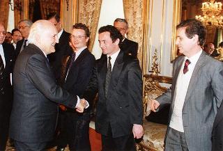 Incontro del Presidente della Repubblica Oscar Luigi Scalfaro con il prof. Giovanni Conso, ministro di grazia e giustizia, on. Giovanni Galloni, vice presidente del CSM, e una delegazione di partecipanti al Corso di formazione per magistrati albanesi