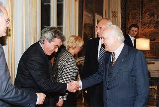 Intervento del Presidente della Repubblica Oscar Luigi Scalfaro alla presentazione dell'ultimo volume dell'opera "Storia del Mezzogiorno" dele Edizioni Del Sole