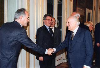 Intervento del Presidente della Repubblica Oscar Luigi Scalfaro alla presentazione dell'ultimo volume dell'opera "Storia del Mezzogiorno" dele Edizioni Del Sole