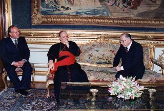 Incontro del Presidente della Repubblica Oscar Luigi Scalfaro con una delegazione del Segretario di Stato della S. Sede e una rappresentanza di partecipanti all'Assemblea speciale per l'Africa del Sinodo dei vescovi