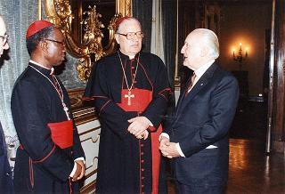 Incontro del Presidente della Repubblica Oscar Luigi Scalfaro con una delegazione del Segretario di Stato della S. Sede e una rappresentanza di partecipanti all'Assemblea speciale per l'Africa del Sinodo dei vescovi