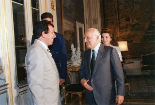 Il Presidente della Repubblica Oscar Luigi Scalfaro incontra Mokdad Sifi, primo ministro della Repubblica Algerina Democratica e Popolare