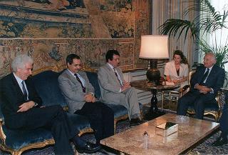 Il Presidente della Repubblica Oscar Luigi Scalfaro incontra Mokdad Sifi, primo ministro della Repubblica Algerina Democratica e Popolare