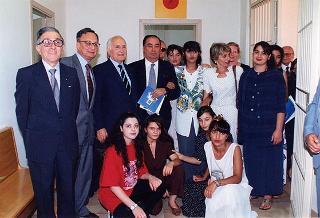 Il Presidente della Repubblica Oscar Luigi Scalfaro visita l'Istituto penale minorenni "Nisida". Bagnoli (Napoli)