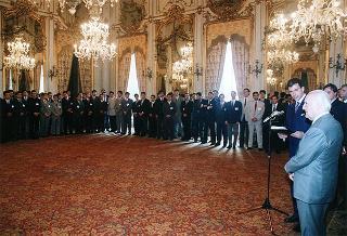 Il Presidente della Repubblica Oscar Luigi Scalfaro riceve in visita di omaggio l'ing. Stefano Magnaldi con i partecipanti al Convegno del Regnum Christi "Apostoli per la nuova evangelizzazione"