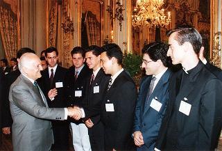 Il Presidente della Repubblica Oscar Luigi Scalfaro riceve in visita di omaggio l'ing. Stefano Magnaldi con i partecipanti al Convegno del Regnum Christi "Apostoli per la nuova evangelizzazione"