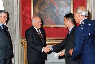 Incontro del Presidente della Repubblica Oscar Luigi Scalfaro con Enzo Iacopino, presidente dell'Associazione stampa parlamentare, e il Consiglio direttivo