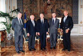 Incontro del Presidente della Repubblica Oscar Luigi Scalfaro con il Prefetto Vincenzo Parisi, capo della polizia