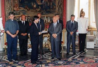 Il Presidente della Repubblica Oscar Luigi Scalfaro incontra i partecipanti alle Giornate di studio promosse dall'Opera Don Guanella su due progetti di solidarietà con la Bosnia Erzegovina