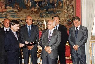 Il Presidente della Repubblica Oscar Luigi Scalfaro incontra i partecipanti alle Giornate di studio promosse dall'Opera Don Guanella su due progetti di solidarietà con la Bosnia Erzegovina
