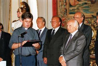 Il Presidente della Repubblica Oscar Luigi Scalfaro incontra i partecipanti alle Giornate di studio promosse dall'Opera Don Guanella su due progetti di solidarietà con la Bosnia Erzegovina