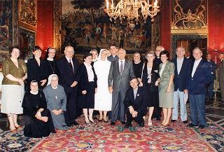 Il Presidente della Repubblica Oscar Luigi Scalfaro incontra i partecipanti alle Giornate di studio promosse dall'Opera Don Guanella su due progetti di solidarietà con la Bosnia Erzegovina