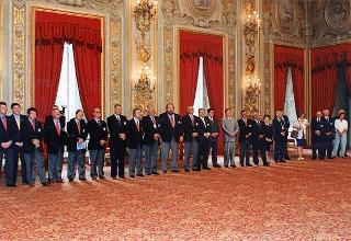Il Presidente della Repubblica Oscar Luigi Scalfaro riceve in udienza Bartolo Consolo, presidente della Federazione italiana nuoto, e i dirigenti del Comitato organizzatore dei Campionati del mondo di nuoto con gli esponenti delle Federazioni internazionali