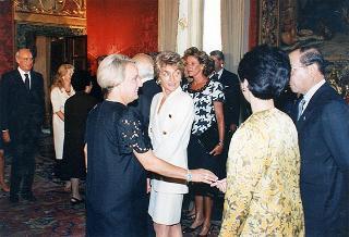 Incontro del Presidente della Repubblica Oscar Luigi Scalfaro con il Presidente della Repubblica delle Filippine e signora Ramos, e successiva colazione nel Belvedere del Torrino