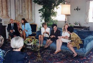 Incontro del Presidente della Repubblica Oscar Luigi Scalfaro con il Presidente della Repubblica delle Filippine e signora Ramos, e successiva colazione nel Belvedere del Torrino