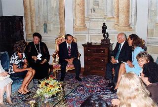 Incontro del Presidente della Repubblica Oscar Luigi Scalfaro con il Presidente della Repubblica delle Filippine e signora Ramos, e successiva colazione nel Belvedere del Torrino