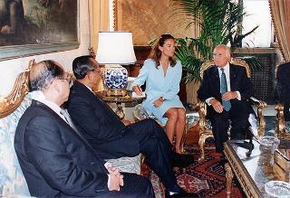Incontro del Presidente della Repubblica Oscar Luigi Scalfaro con il Presidente della Repubblica delle Filippine e signora Ramos, e successiva colazione nel Belvedere del Torrino