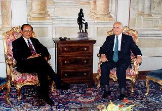 Incontro del Presidente della Repubblica Oscar Luigi Scalfaro con il Presidente della Repubblica delle Filippine e signora Ramos, e successiva colazione nel Belvedere del Torrino
